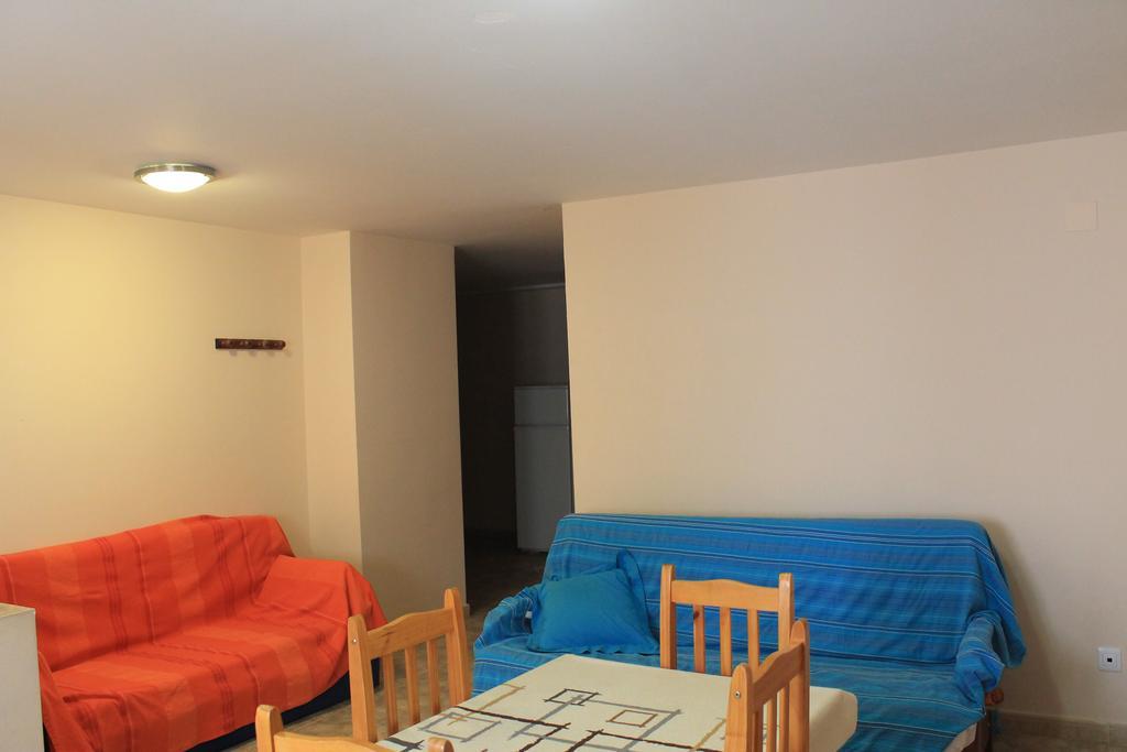 Apartamentos Turisticos Rosario Camarena de la Sierra Room photo